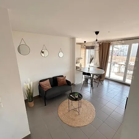 F2 Avec Grande Terrasse Appartement Corbeil-Essonnes